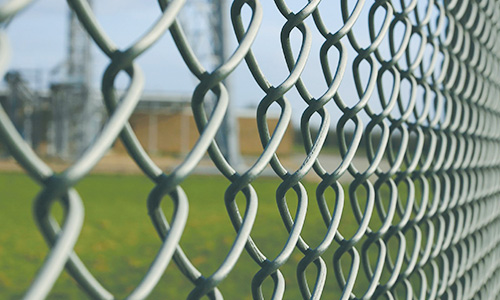 Chain link on sale fence manufacturers